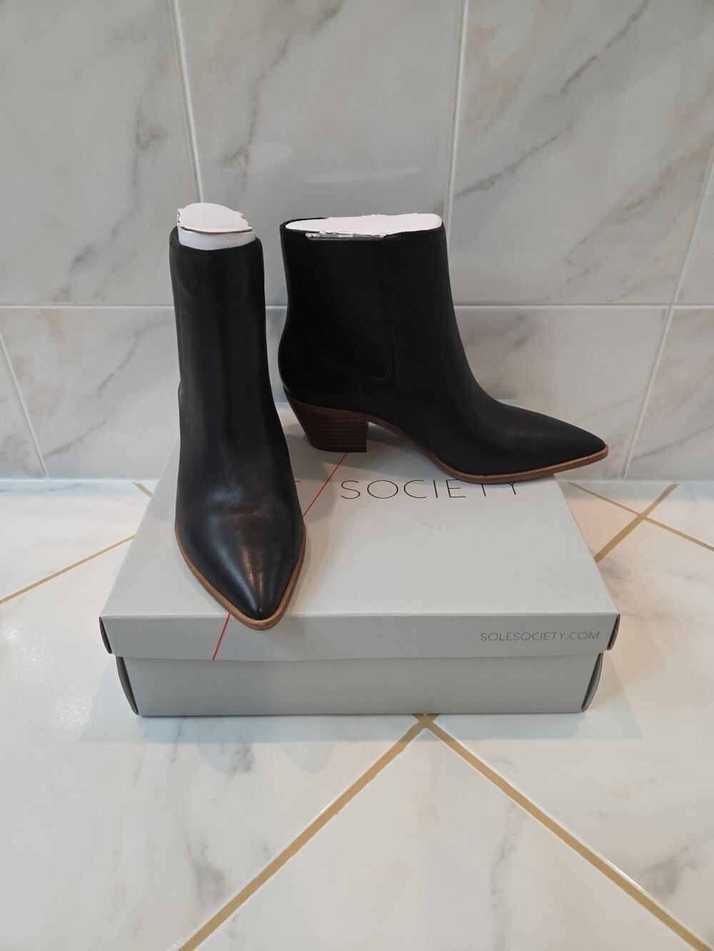 SOLE SOCIETY SO-LOLANNA BLACK SOFT SILKY WOMANS SIZE 8.5